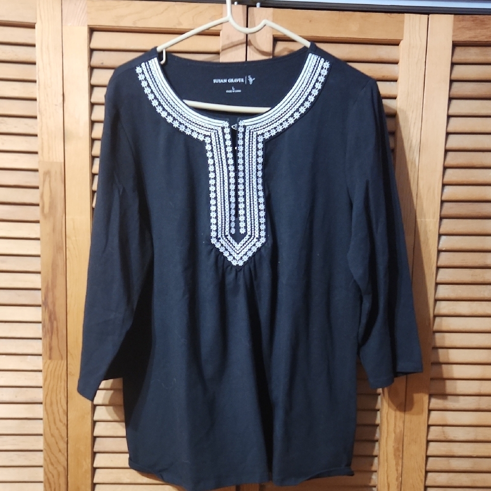 Susan Graver Black Embroidered Women's Top EUC Sz L